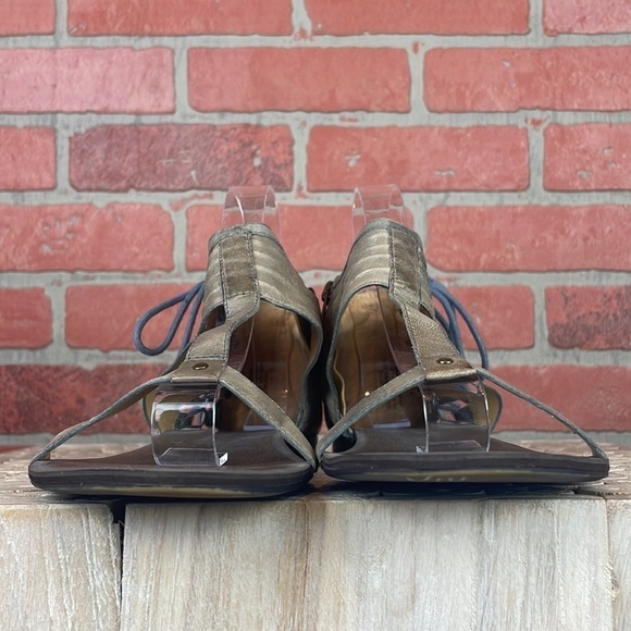 Nine West Cadette Taupe Gray Leather Boho T Strap Lace Up Sandals 9.5 - Picture 3 of 14